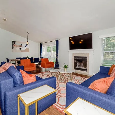Family Friendly - Fire Pit -4 Min To Uf - Spacious